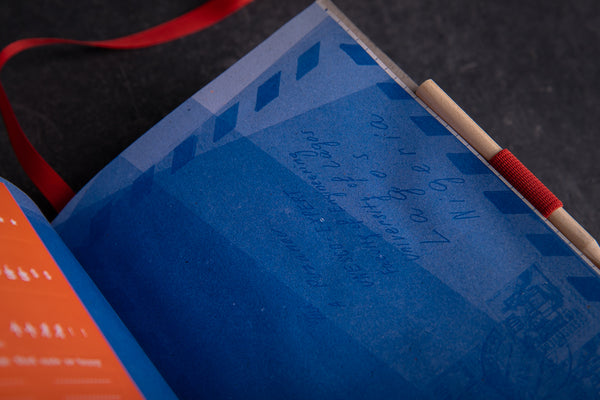 2024 Diary "Hands heart" - Big - originální diář