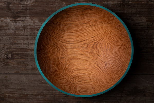 Top view of MATTEA oak bowl showing natural grain patterns