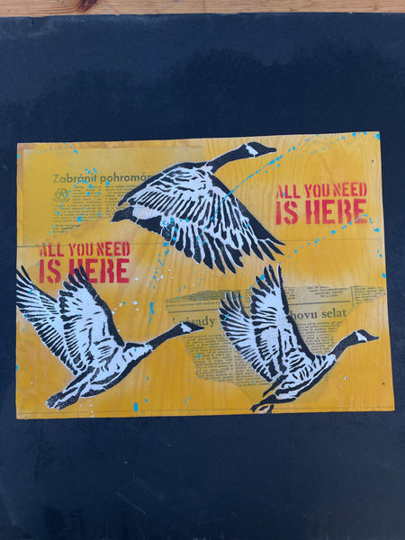 Wild goose - originální sprejovaný obraz yellow