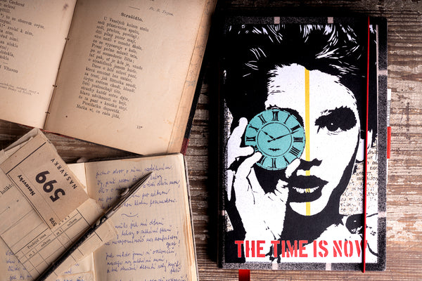 The time is now - medium notebook originální zápisník