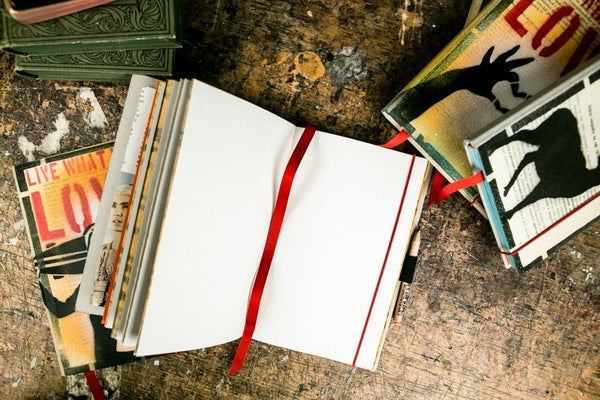Blank cover MEDIUM notebook - cream white originální zápisník