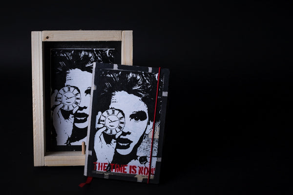 Time is now - medium notebook with frame originální obrázek
